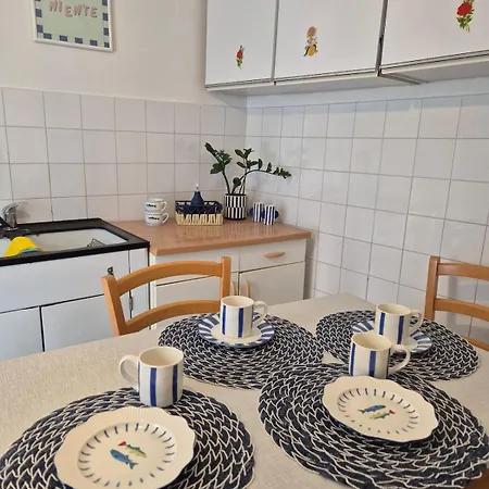 Casa Fritula-sweet With Private Yard Split